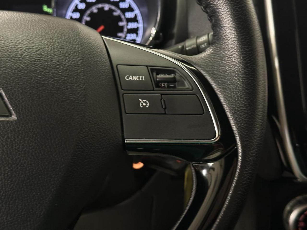 2023 Mitsubishi RVR SE/4WD/44KM/OFF 1 OWNER LEASE! Photo