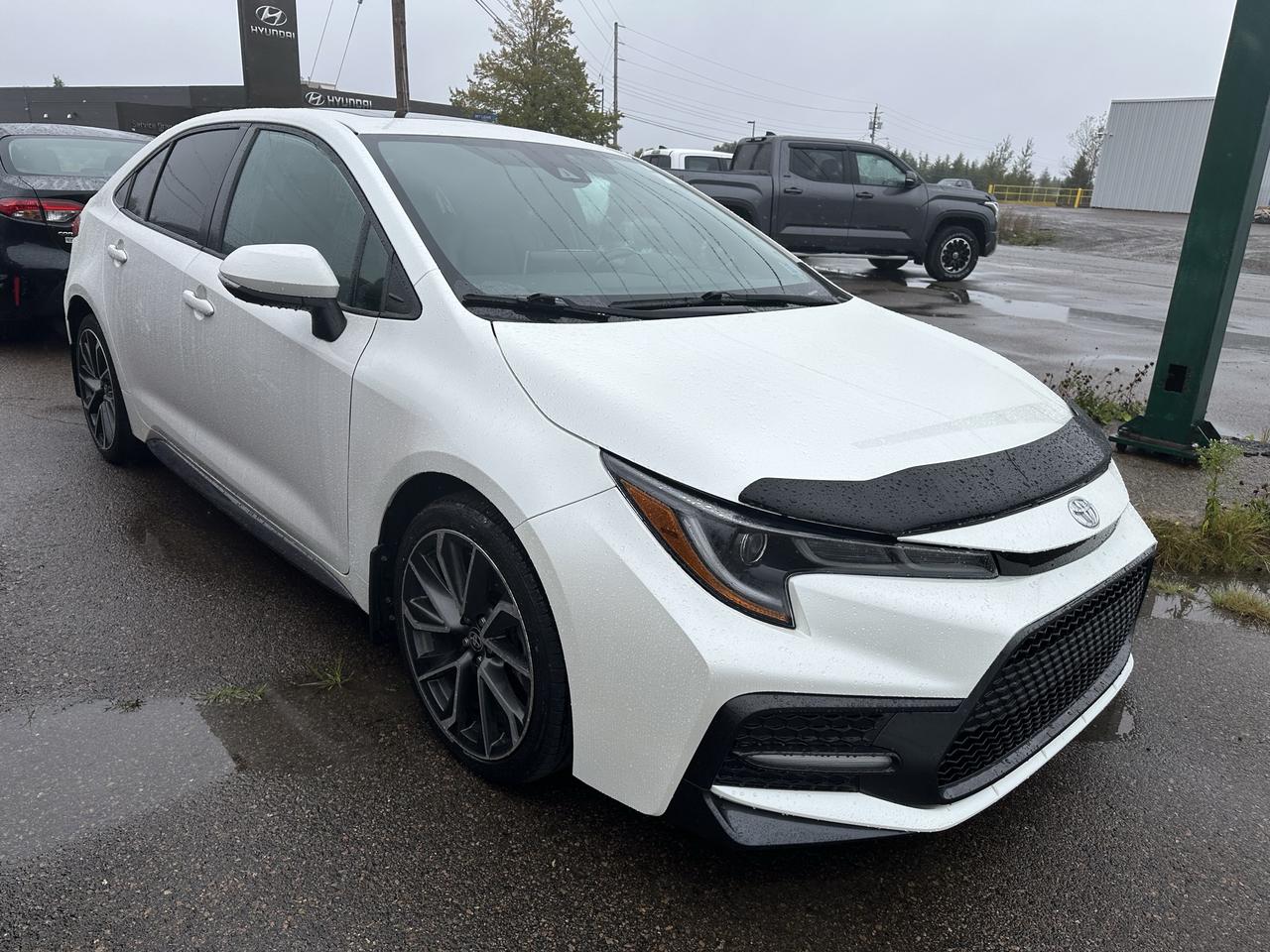 2020 Toyota Corolla XSE Photo2