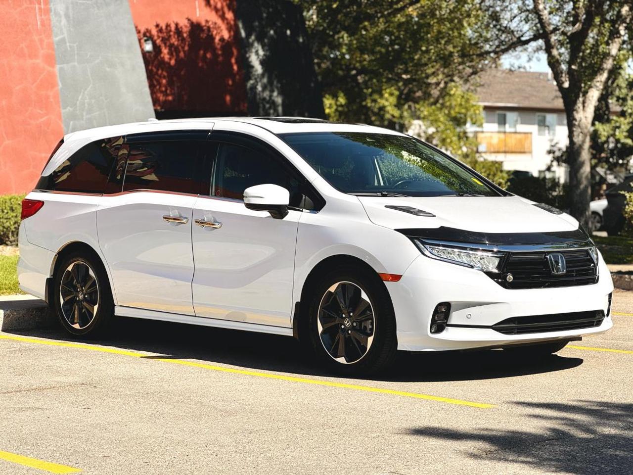 Used 2024 Honda Odyssey Touring Auto for sale in Saskatoon, SK