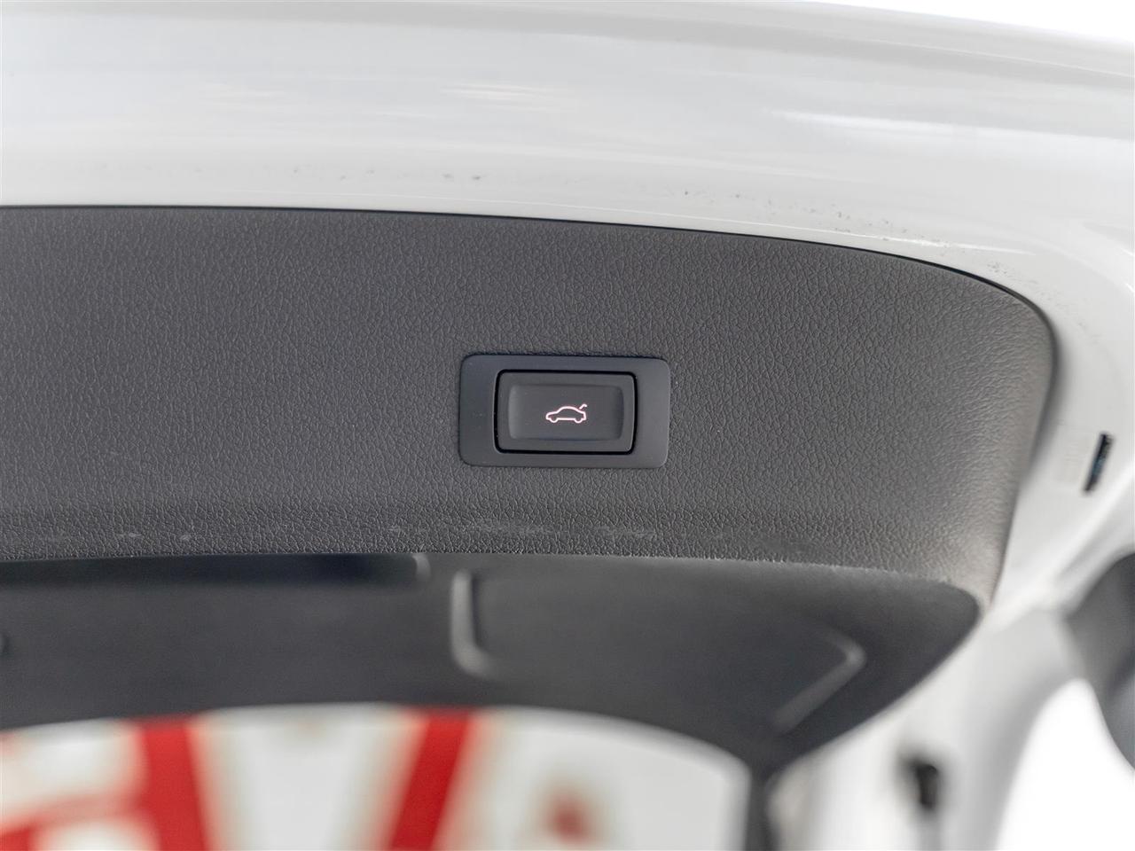 2015 Audi Q7 Technik|S-Line|Accident Free|Ontario Vehicle Photo
