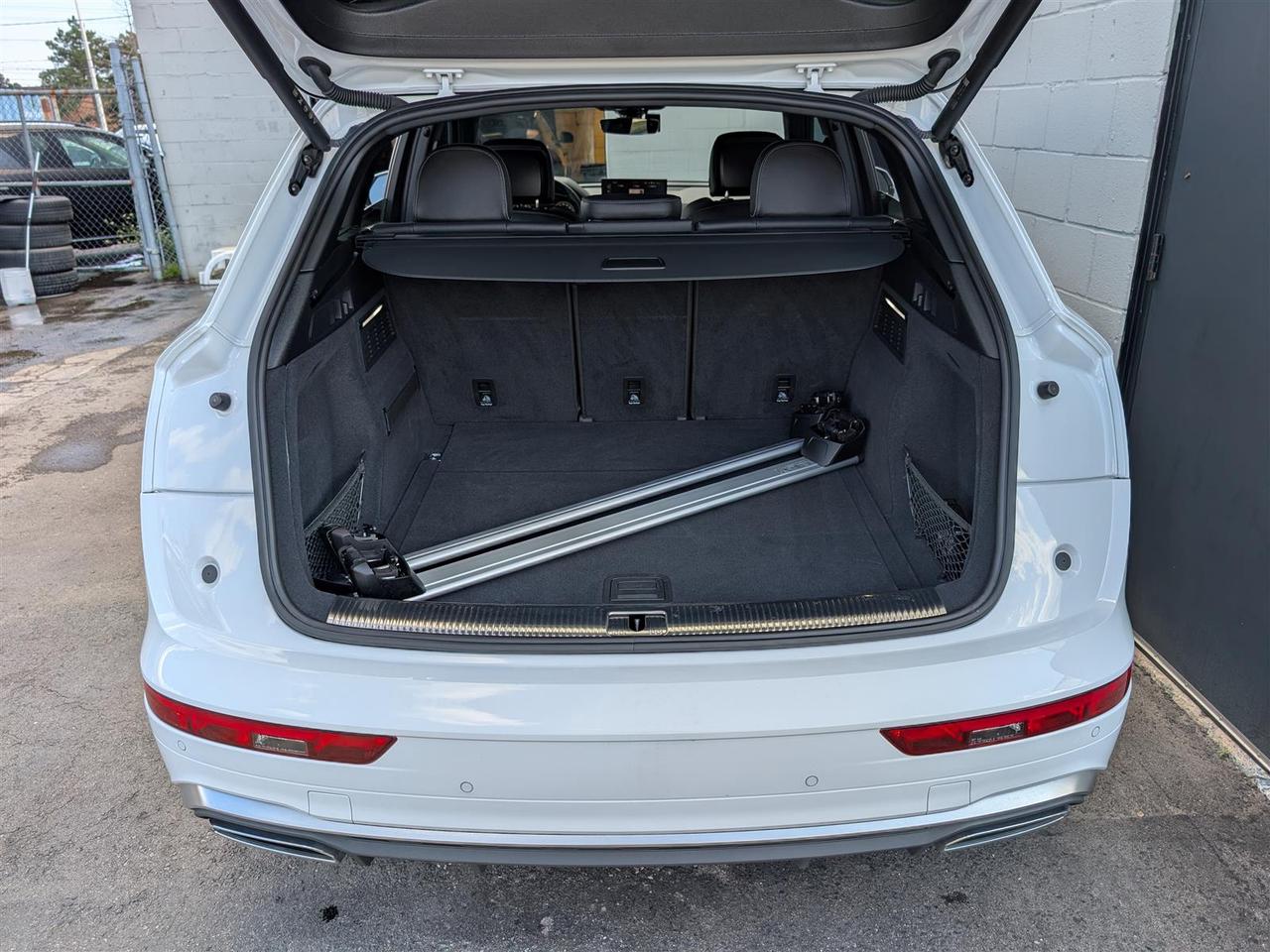 2023 Audi Q5 TECHNIK - S-LINE - PANO ROOF - NAVI - TECH FEATS Photo
