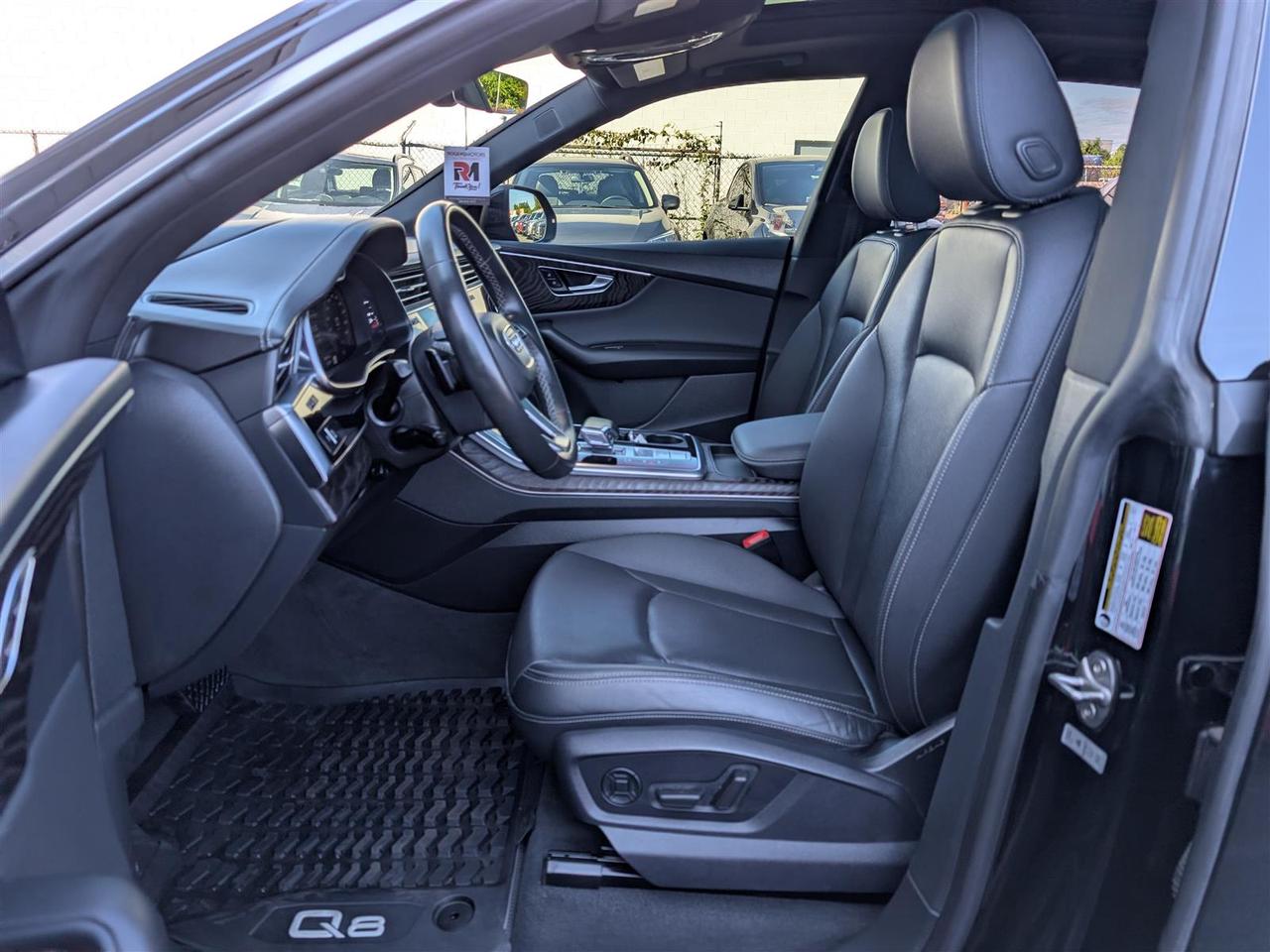 2022 Audi Q8 TECHNIK QTRO - PANO ROOF - NAVI - TECH FEATS Photo