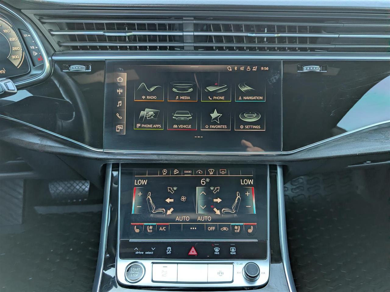 2022 Audi Q8 TECHNIK QTRO - PANO ROOF - NAVI - TECH FEATS Photo