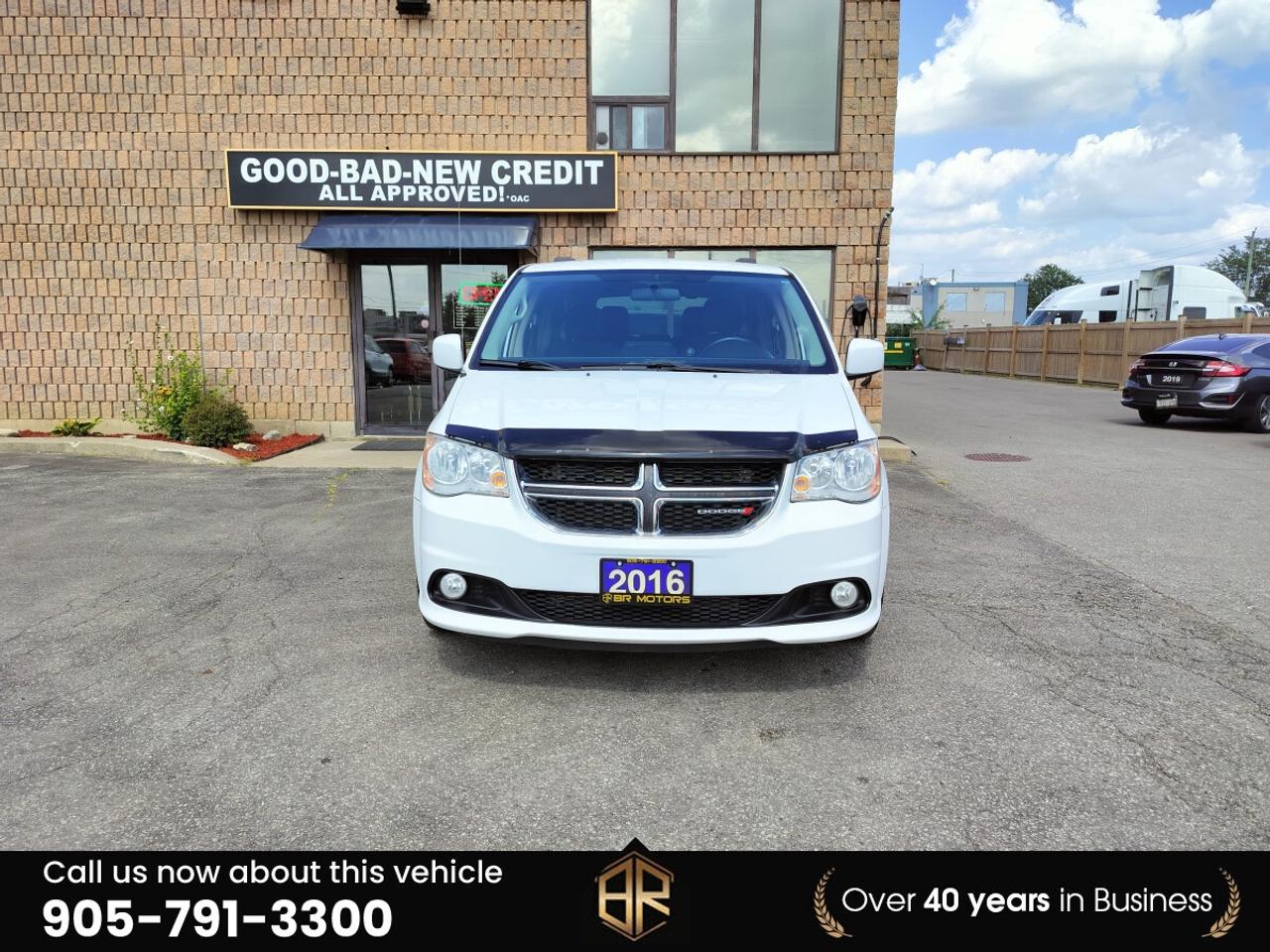 2016 Dodge Grand Caravan Crew | Stow and Go Photo1