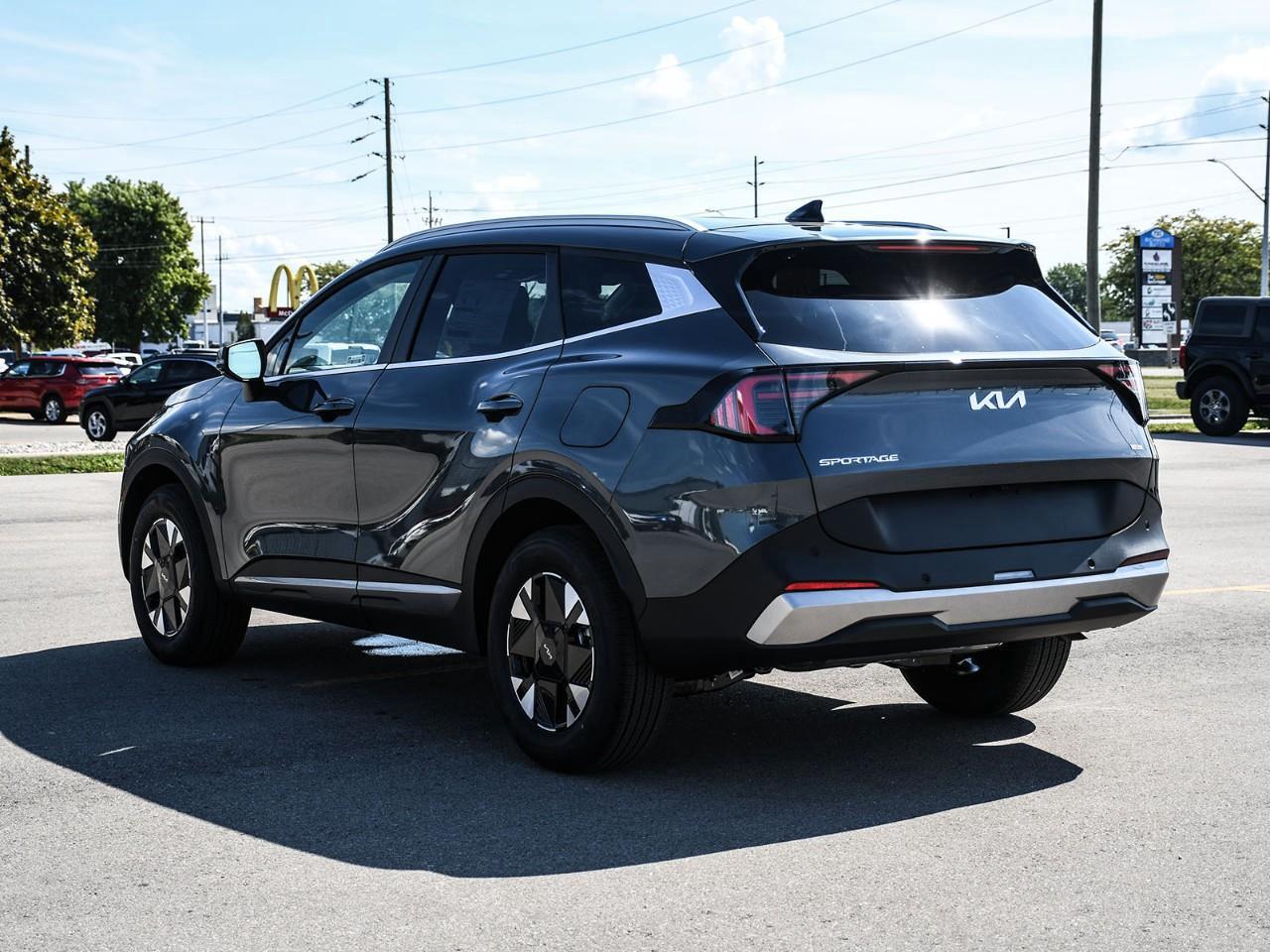 2027 Kia Sportage Hybrid 2027 Kia Sportage Hybrid – EX | Stock #LKSP00818 Photo3