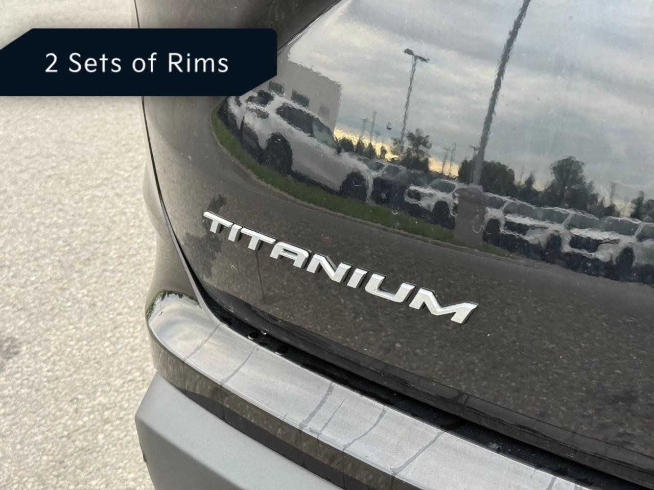2021 Ford Edge Titanium AWD Photo