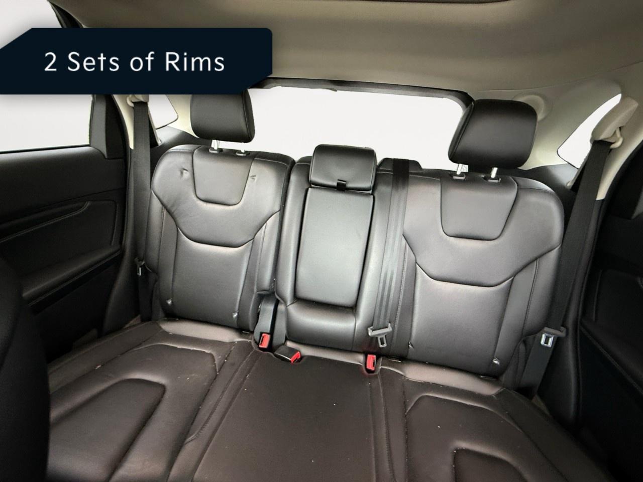2021 Ford Edge Titanium AWD Photo