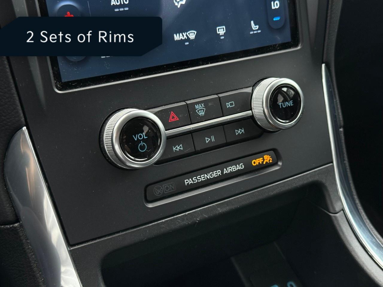 2021 Ford Edge Titanium AWD Photo