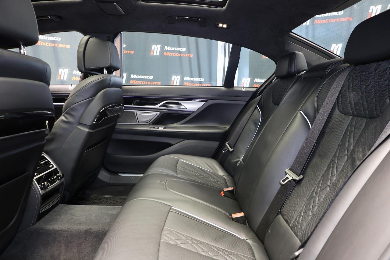 2022 BMW 7 Series 750Li xDrive INDIVIDUAL|MASSAGE|MPKG|AIRSUSPENSION Photo