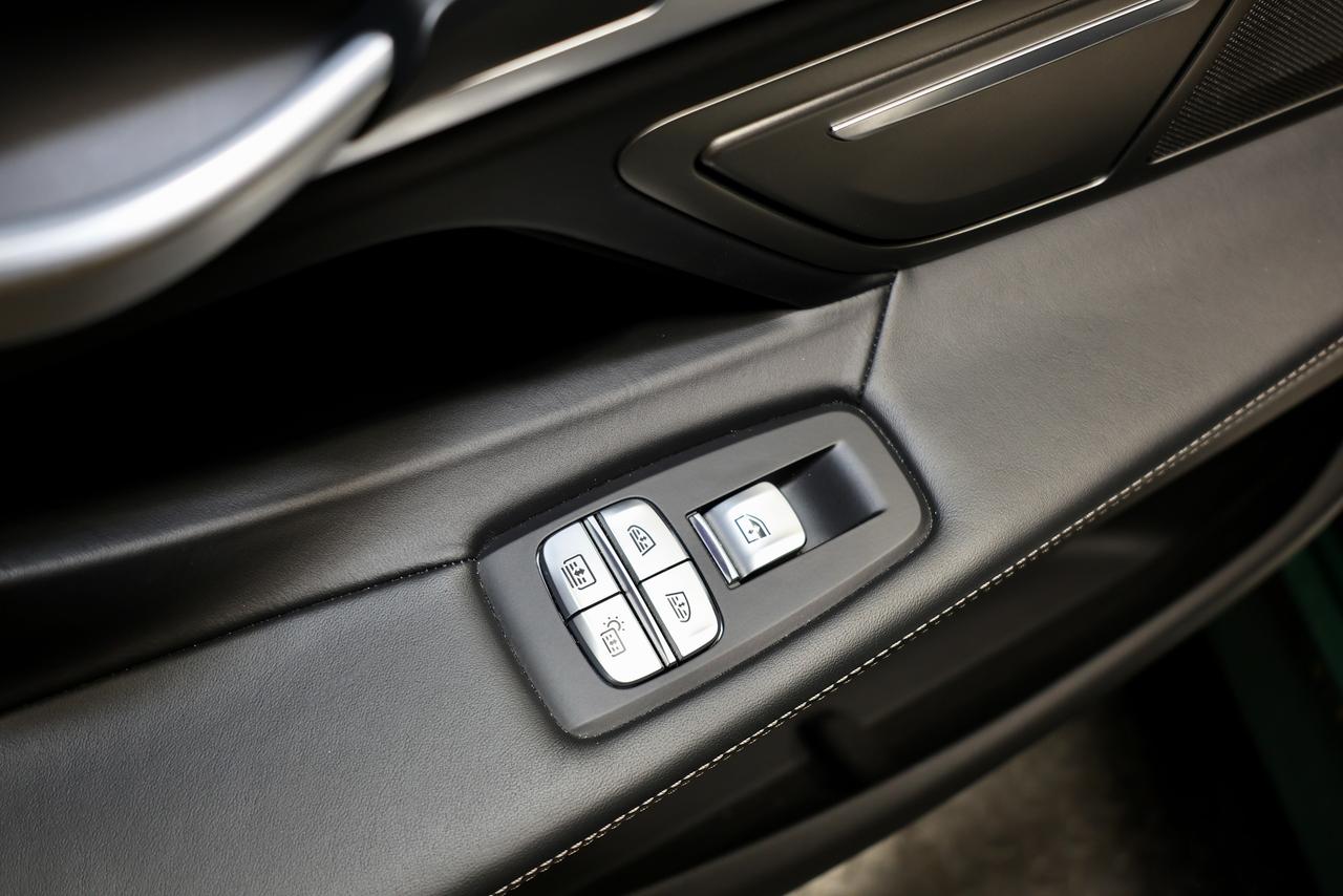 2022 BMW 7 Series 750Li xDrive INDIVIDUAL|MASSAGE|MPKG|AIRSUSPENSION Photo