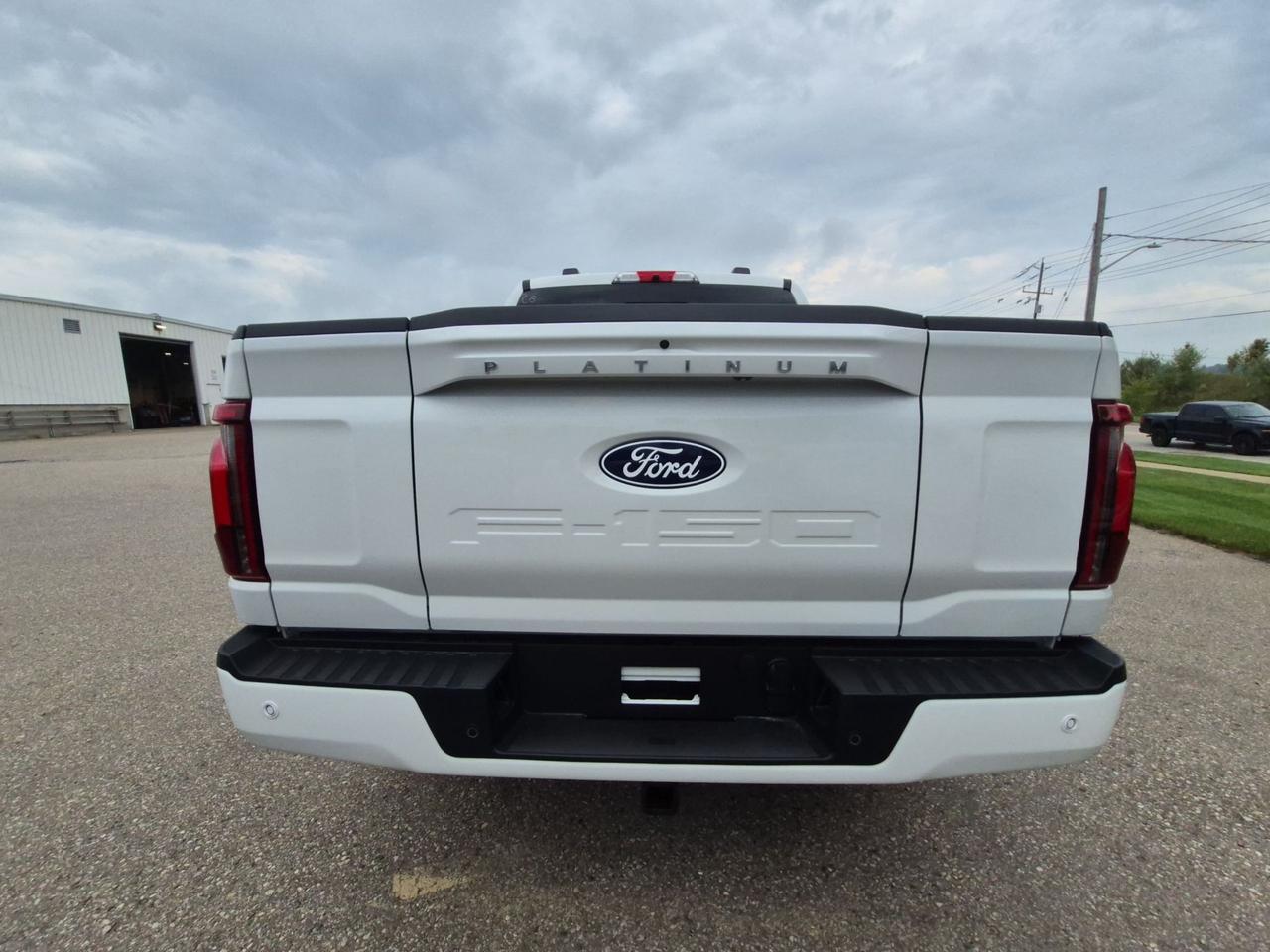 2026 Ford F-150 PLATINUM HYBRID!!! PANO ROOF, POWER RUNNING BOARDS Photo