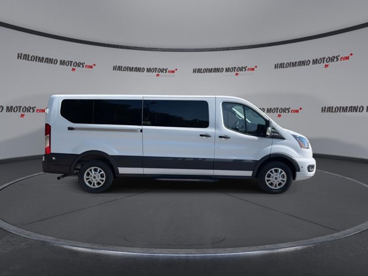 2024 Ford Transit Passenger Wagon T-350 XLT 148 Low Roof RWD | No Accidents Photo