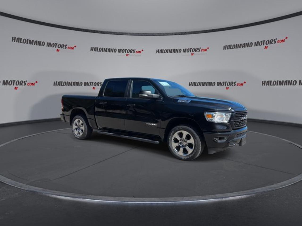 2022 RAM 1500 Big Horn Crew Cab 5'7 Box 4x4 | Heated Steering Wheel Photo1