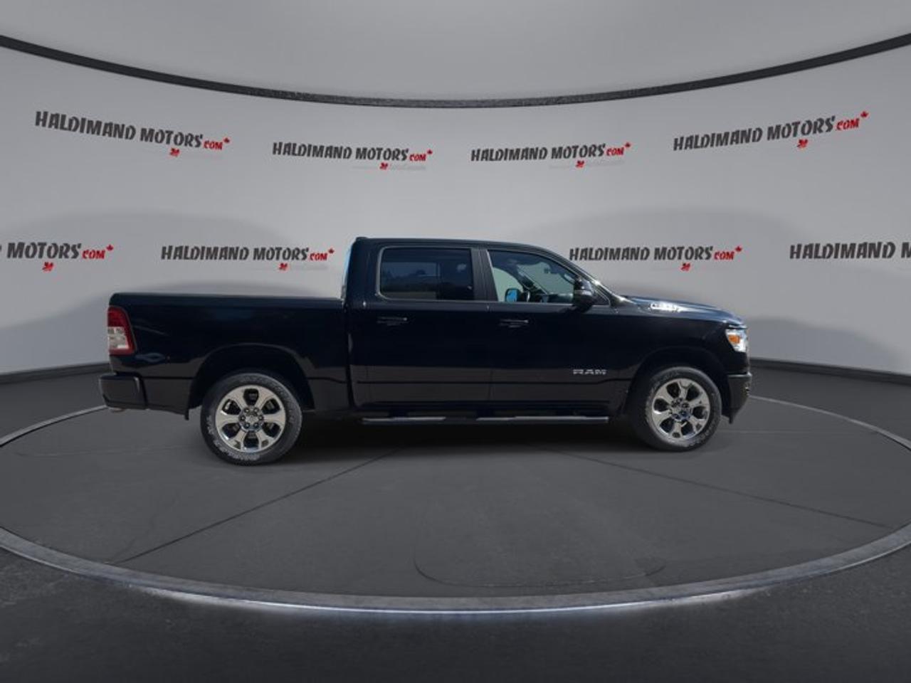 2022 RAM 1500 Big Horn Crew Cab 5'7 Box 4x4 | Heated Steering Wheel Photo