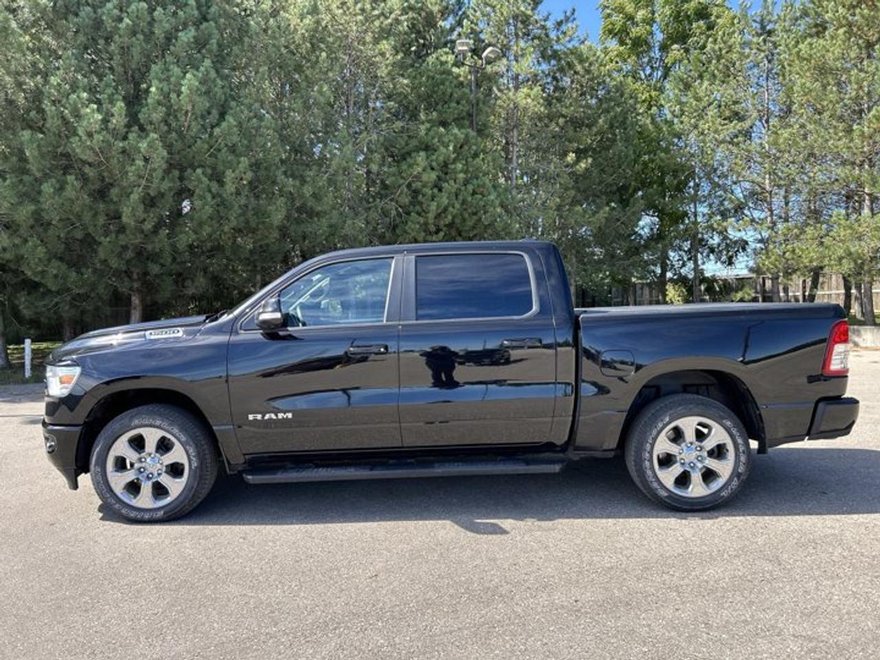 2022 RAM 1500 Big Horn Crew Cab 5'7 Box 4x4 | Heated Steering Wheel Photo