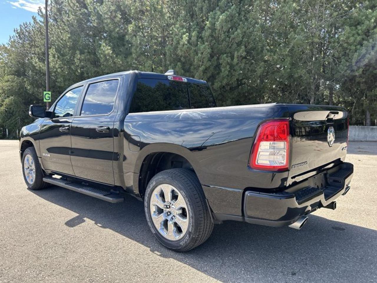 2022 RAM 1500 Big Horn Crew Cab 5'7 Box 4x4 | Heated Steering Wheel Photo