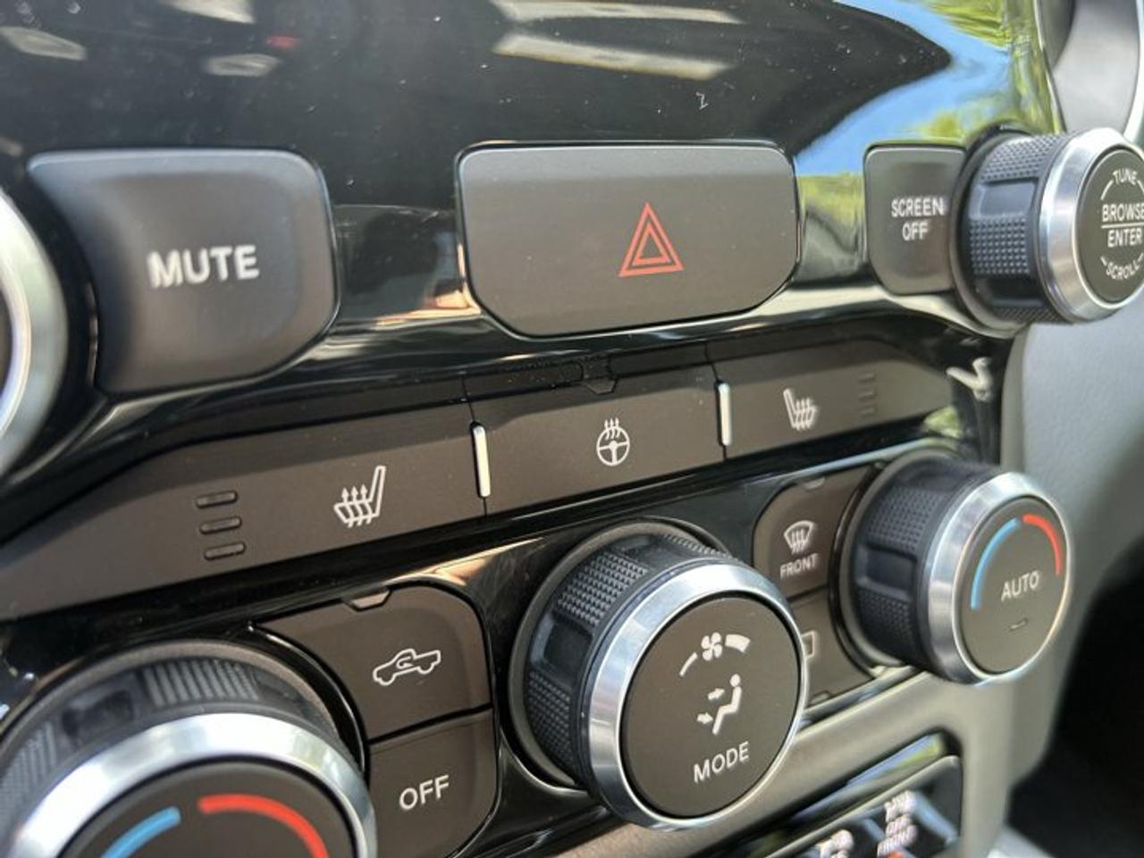 2022 RAM 1500 Big Horn Crew Cab 5'7 Box 4x4 | Heated Steering Wheel Photo
