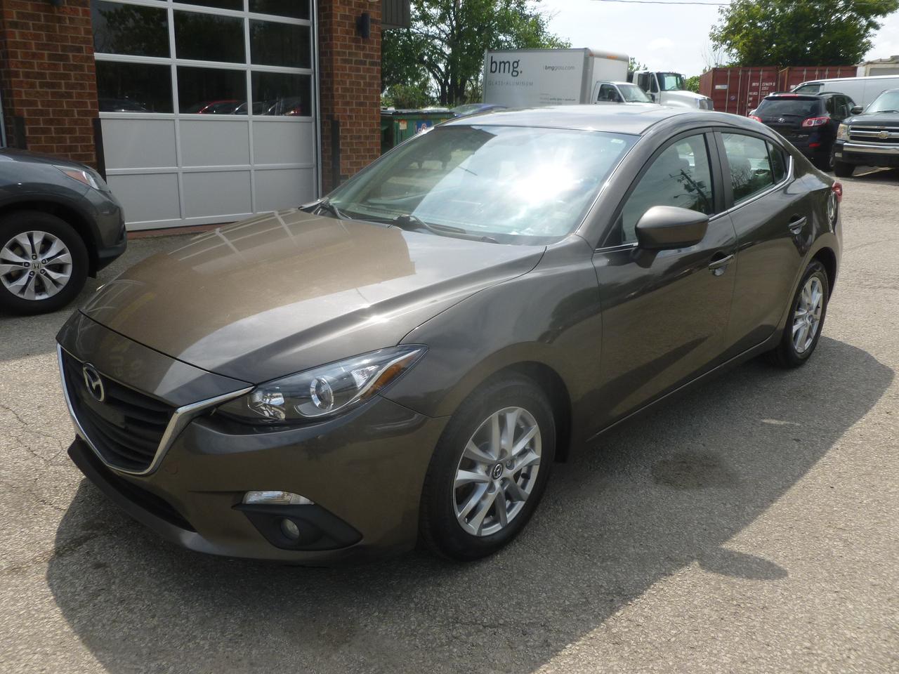 2014 Mazda MAZDA3 GS-SKY - Photo #1