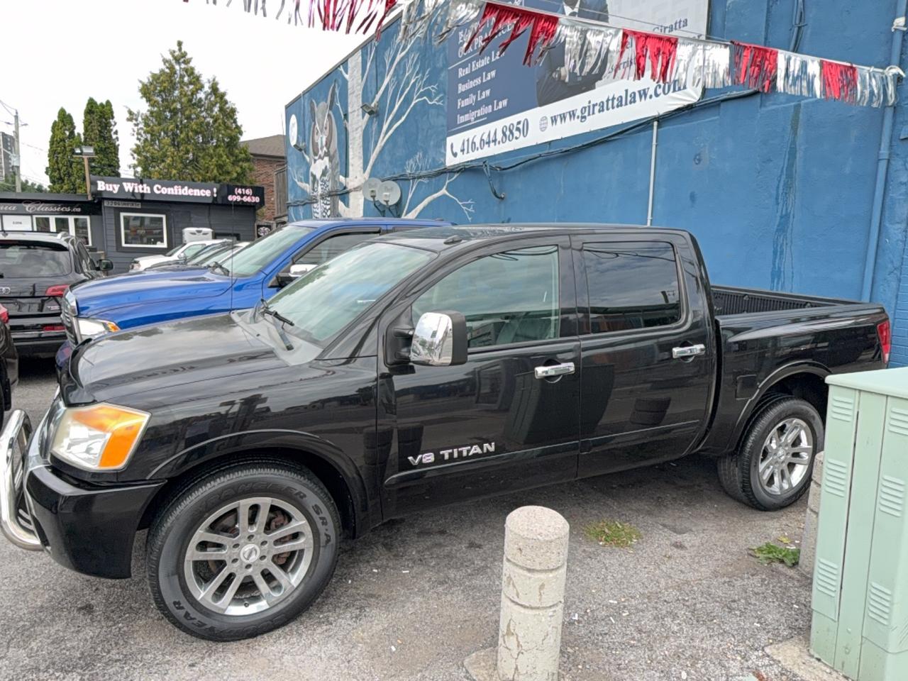 2012 Nissan Titan SL Photo1