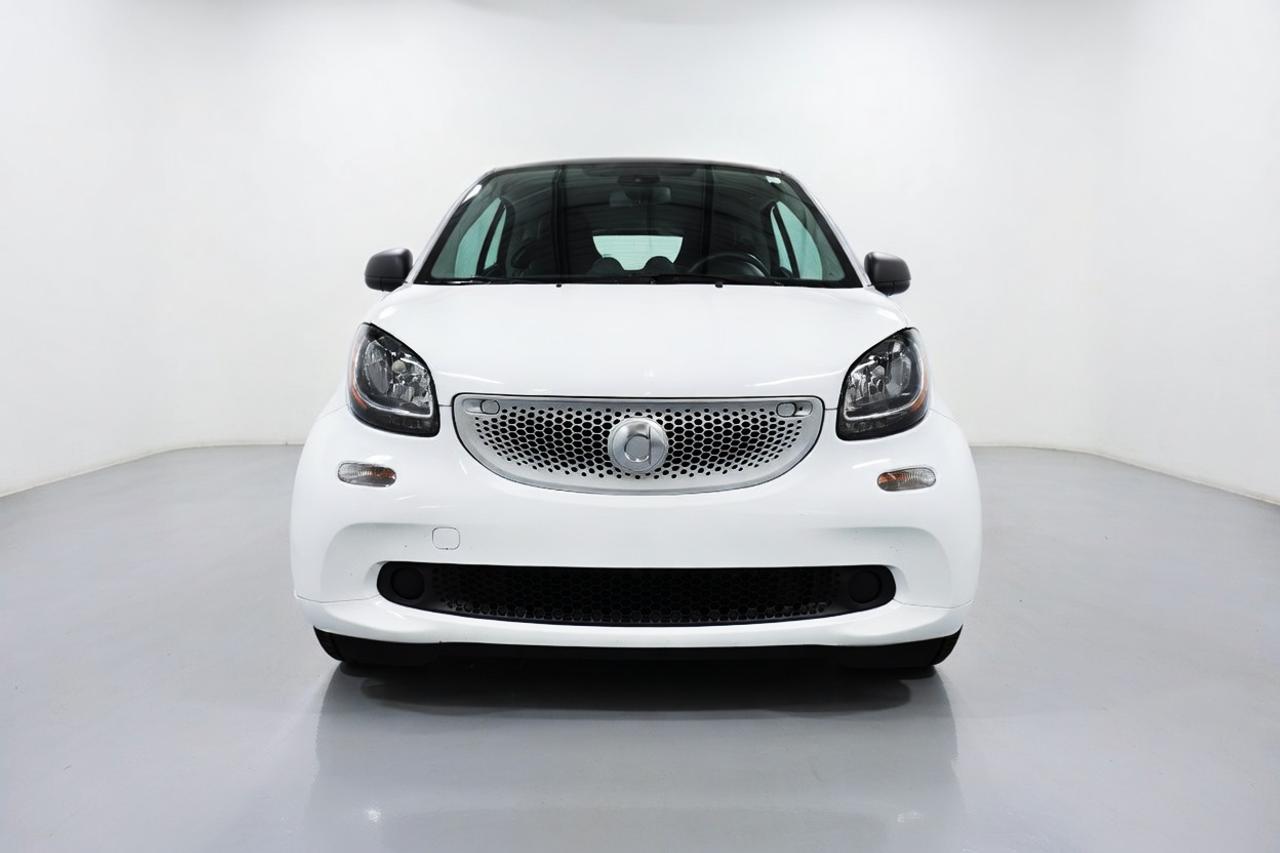 2016 Smart fortwo LOW KM.SERVICE  RECORDS.0 CLAIM,NEW TIRS ON IT Photo