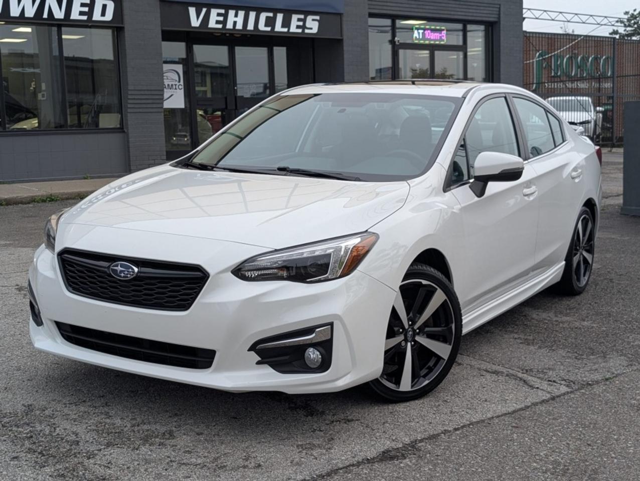 2019 Subaru Impreza LIMITED * NAVIGATION * LEATHER * SUNROOF * HARMAN Photo