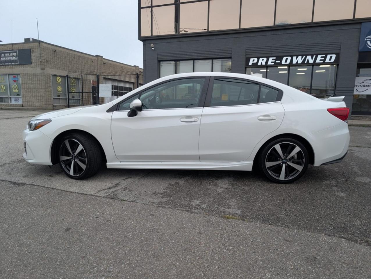 2019 Subaru Impreza LIMITED * NAVIGATION * LEATHER * SUNROOF * HARMAN Photo
