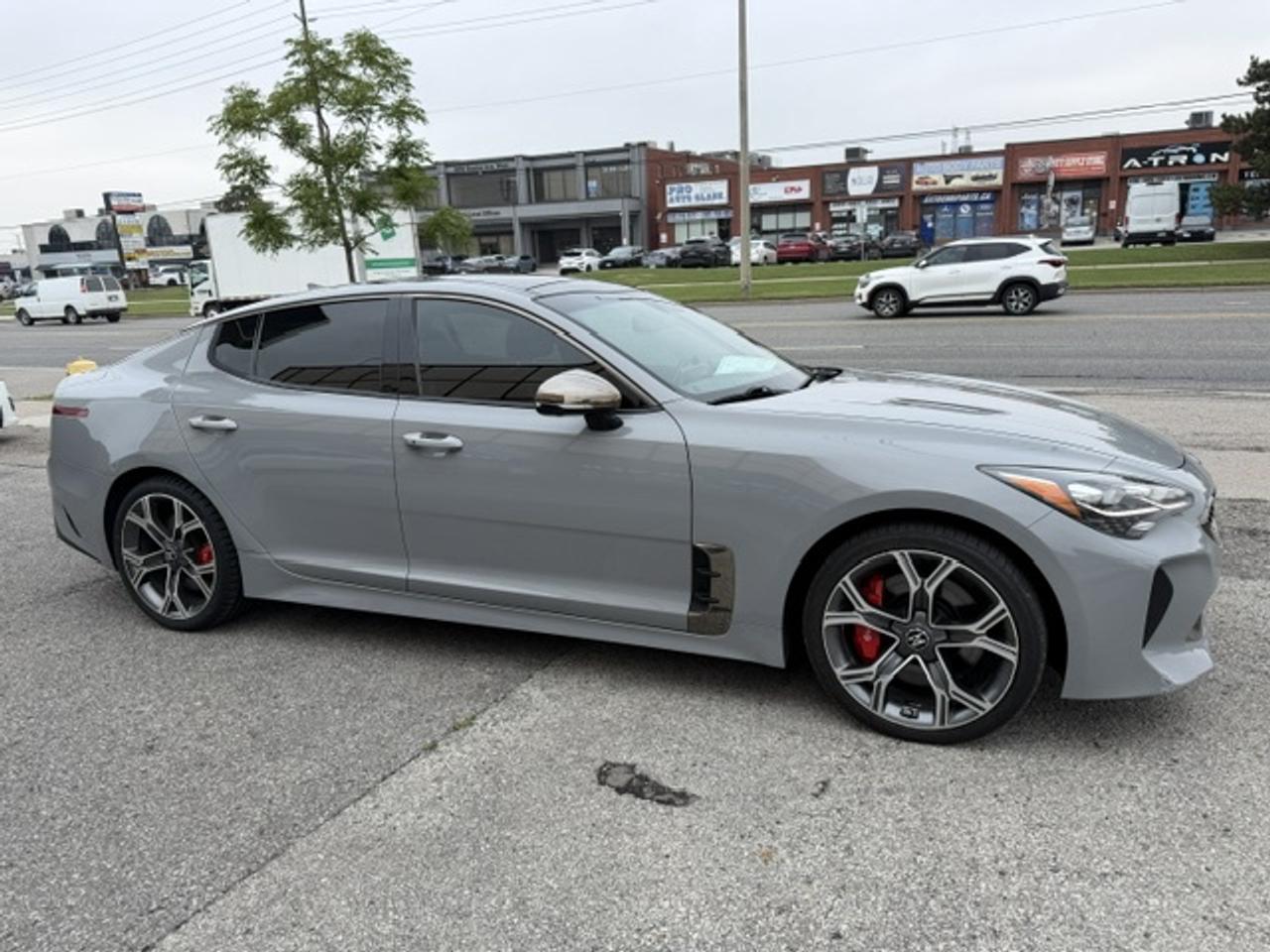 2020 Kia Stinger GT2 * AWD * NAVI * PANORAMIC ROOF * THUNDER GREY Photo