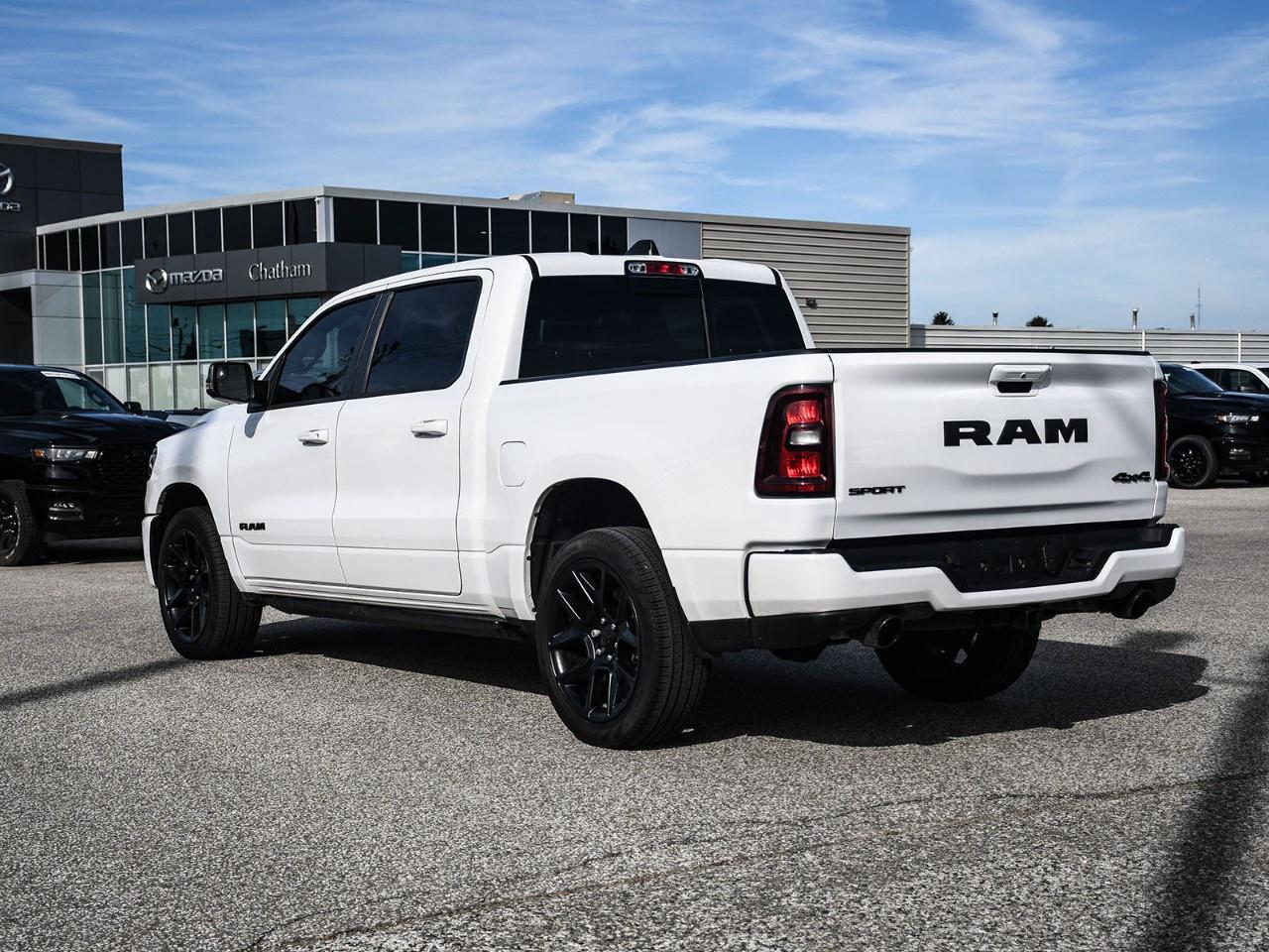 2025 RAM 1500 SPORT 4X4 CREW CAB 5'7" BOX Photo
