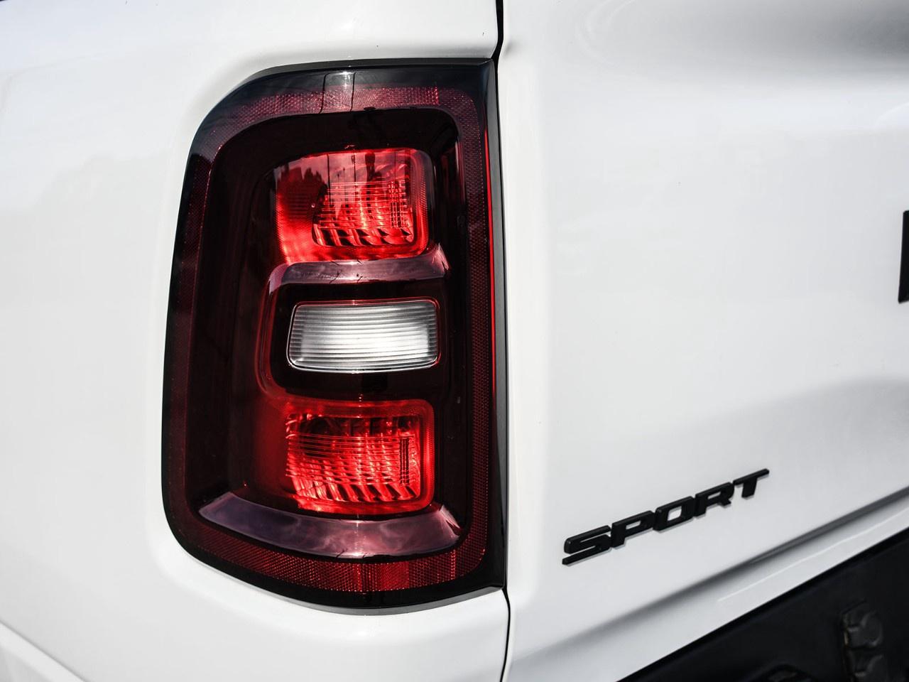 2025 RAM 1500 SPORT 4X4 CREW CAB 5'7" BOX Photo