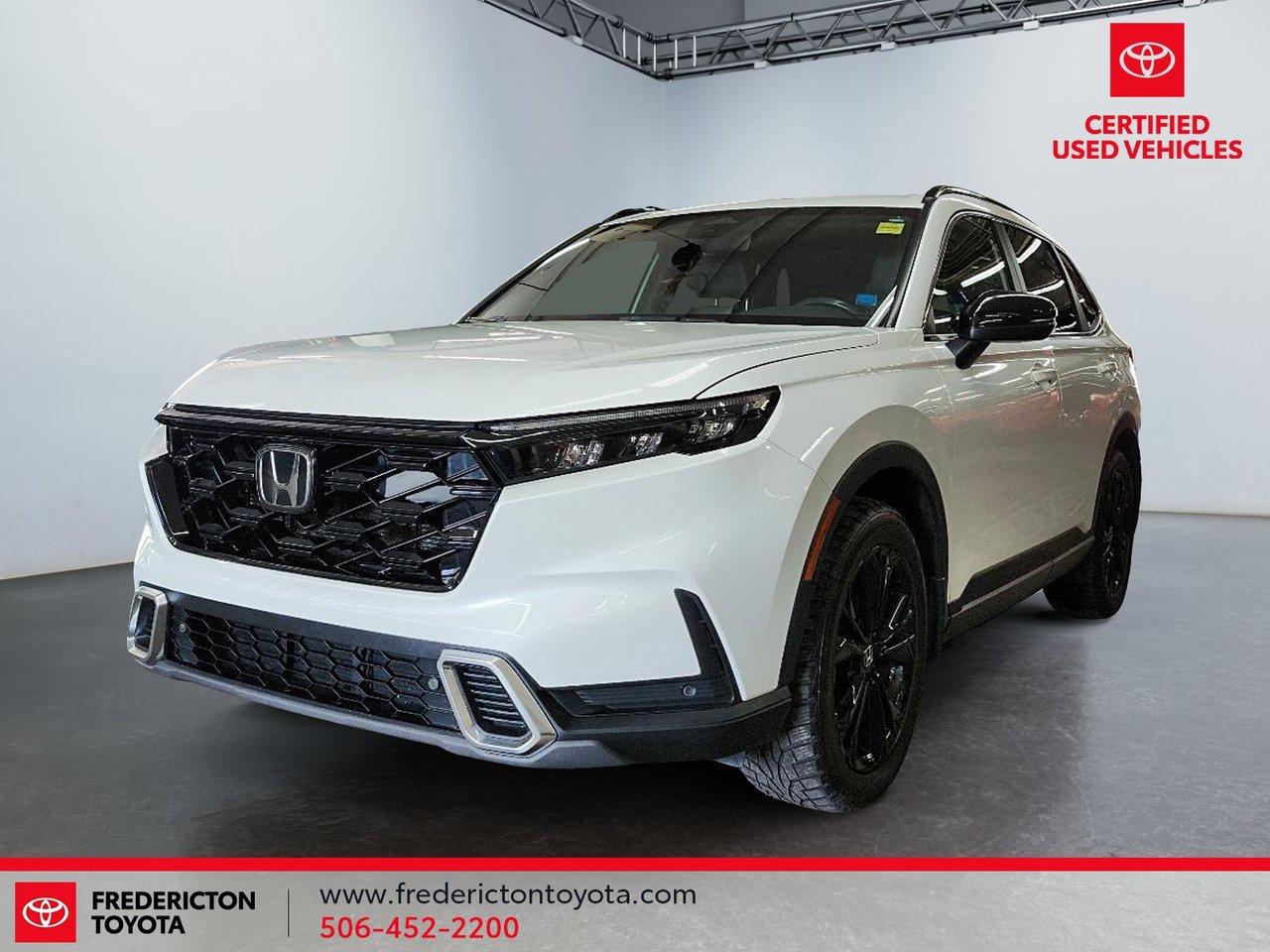 2023 Honda CR-V Hybrid Touring Photo0
