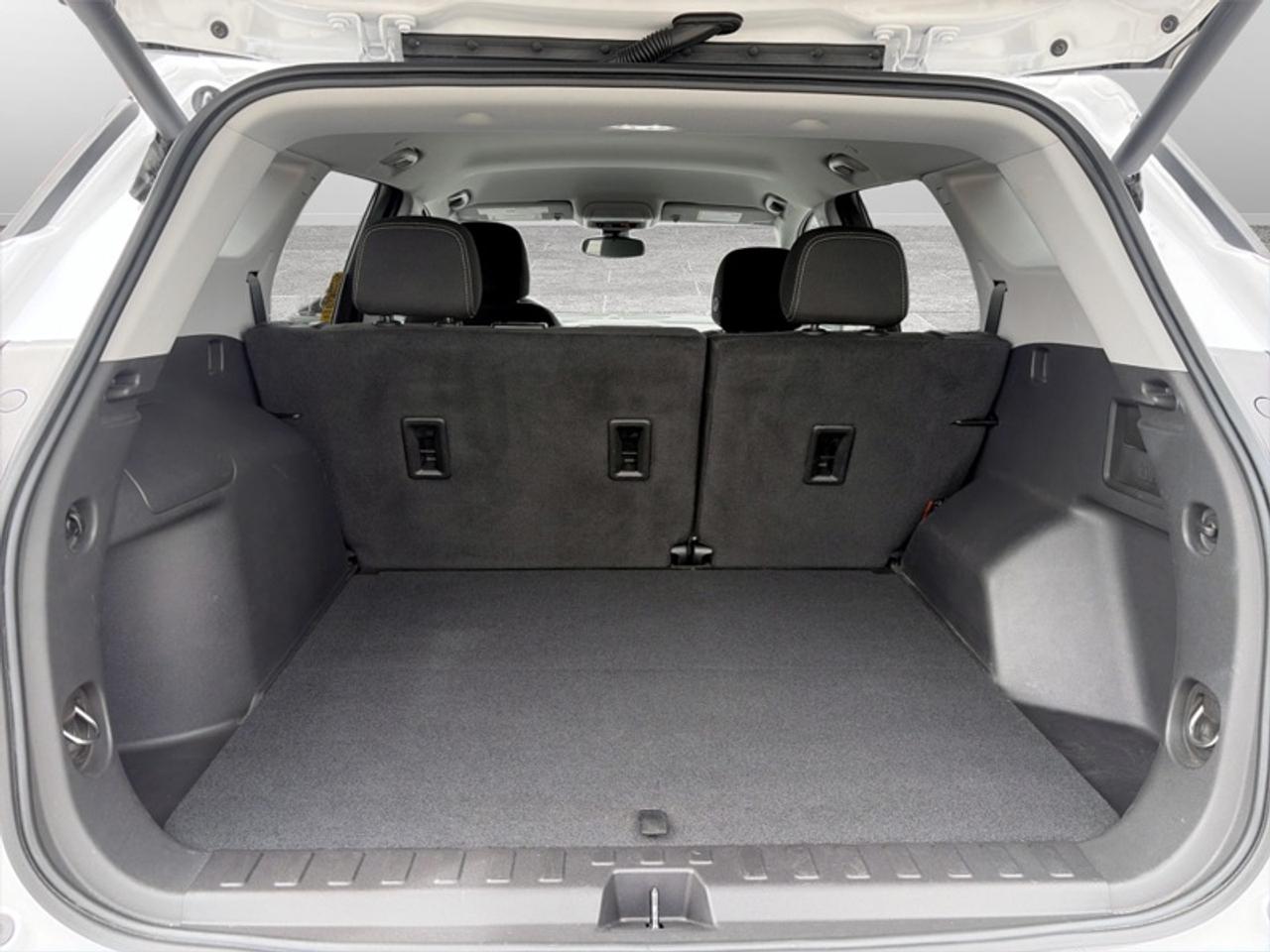 2024 GMC Terrain SLE w/Pro Safety Plus  *CLEAN CARFAX* Photo