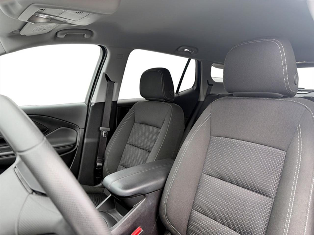 2024 GMC Terrain SLE w/Pro Safety Plus  *CLEAN CARFAX* Photo