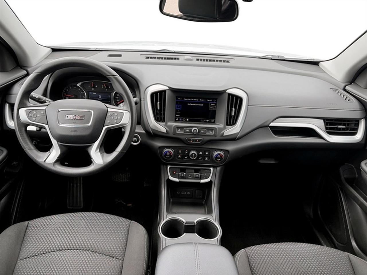2024 GMC Terrain SLE w/Pro Safety Plus  *CLEAN CARFAX* Photo