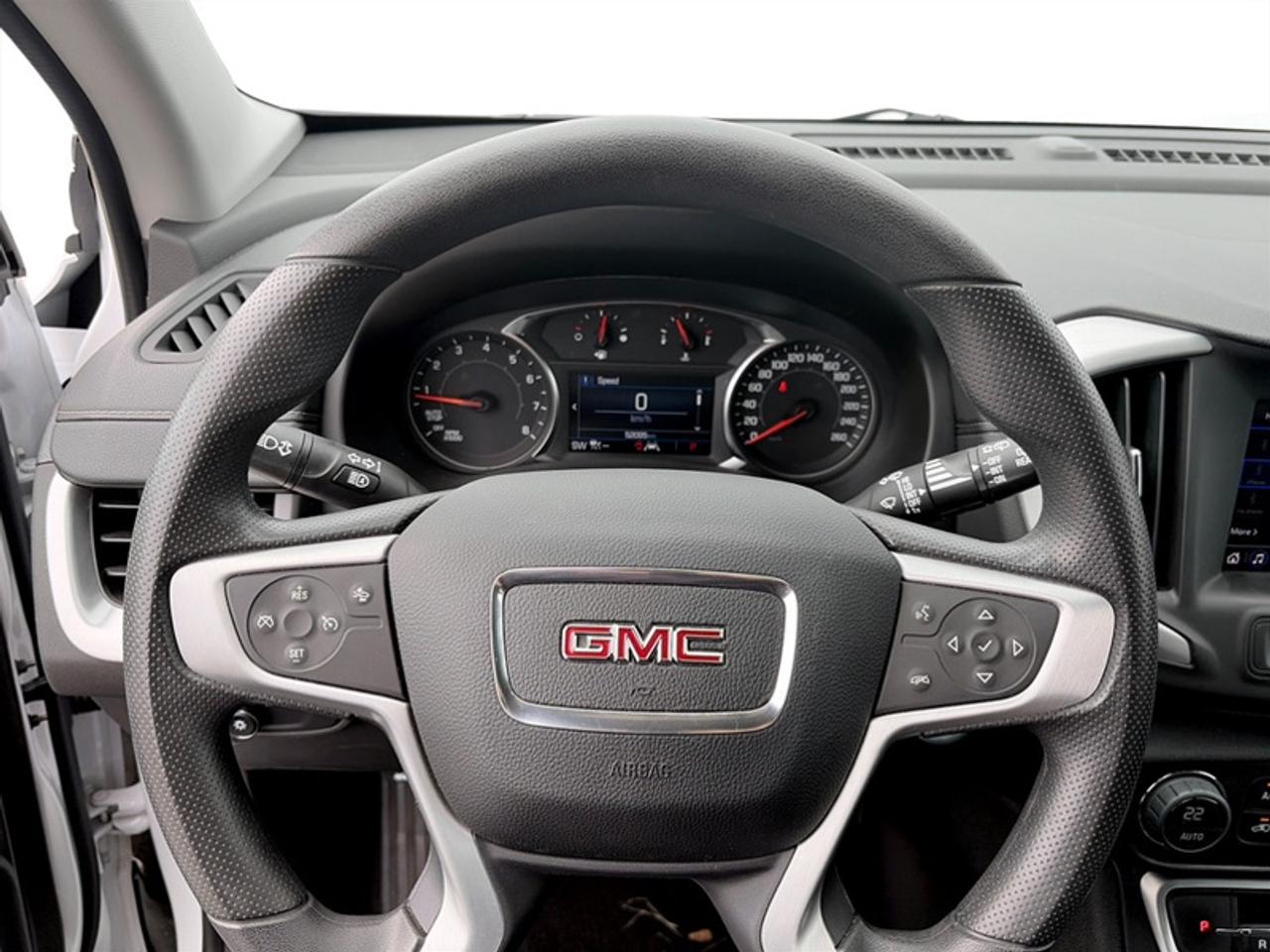 2024 GMC Terrain SLE w/Pro Safety Plus  *CLEAN CARFAX* Photo