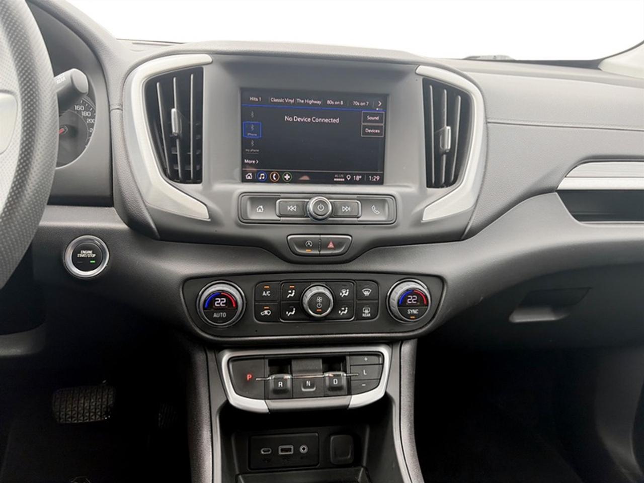 2024 GMC Terrain SLE w/Pro Safety Plus  *CLEAN CARFAX* Photo
