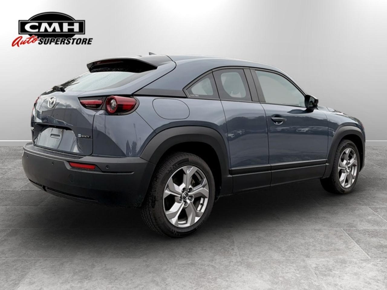 2022 Mazda MX-3 0 EV GS Photo