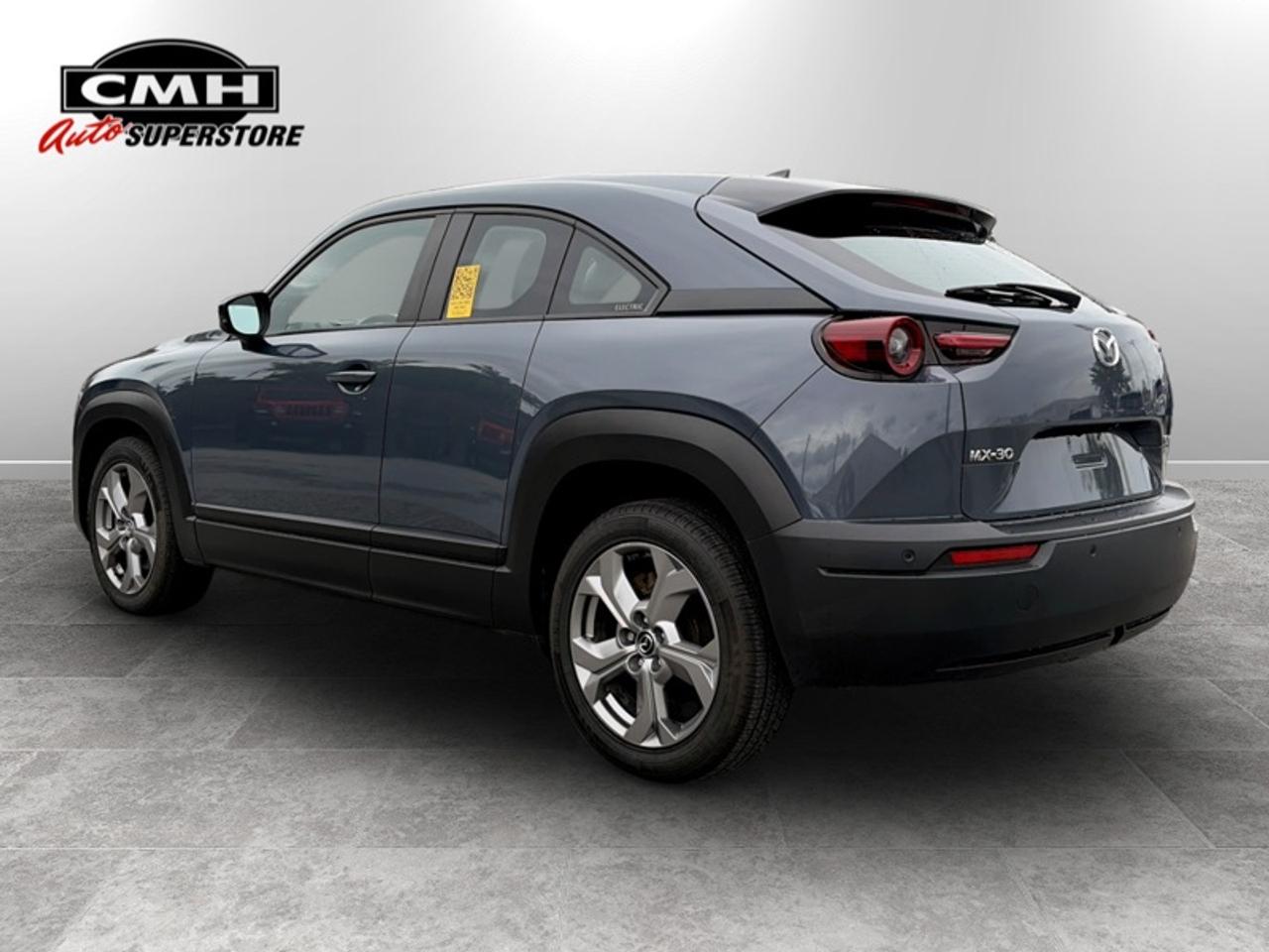 2022 Mazda MX-3 0 EV GS Photo