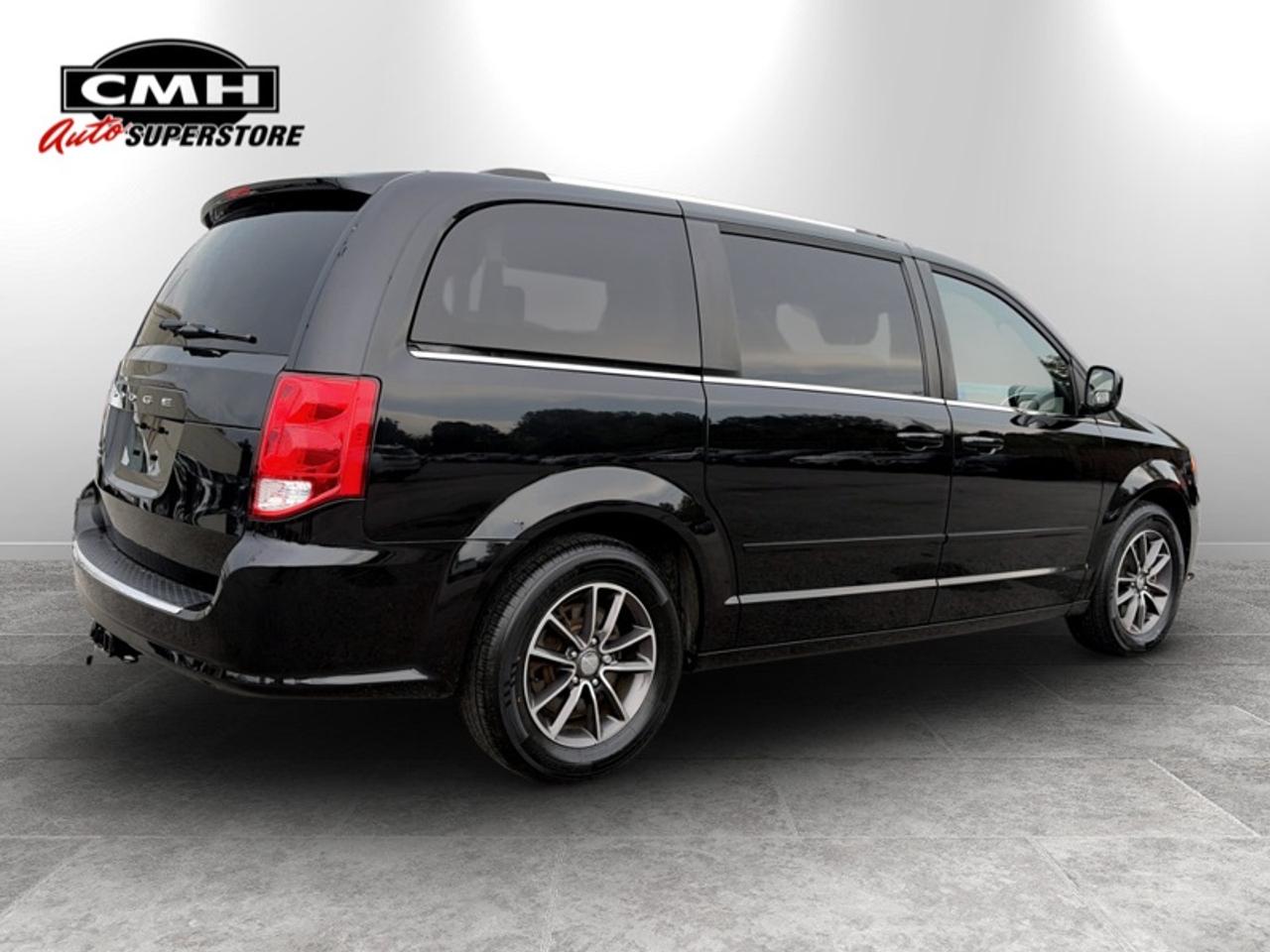 2017 Dodge Grand Caravan Premium Plus  *GREAT MILEAGE* Photo