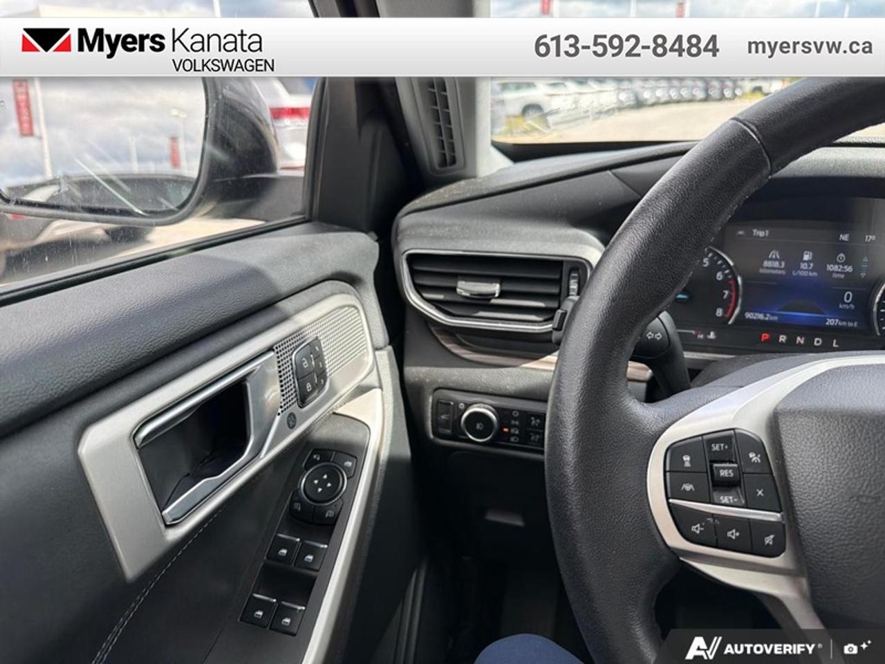 2023 Ford Explorer Limited  - Leather Seats -  Cooled Seats Photo