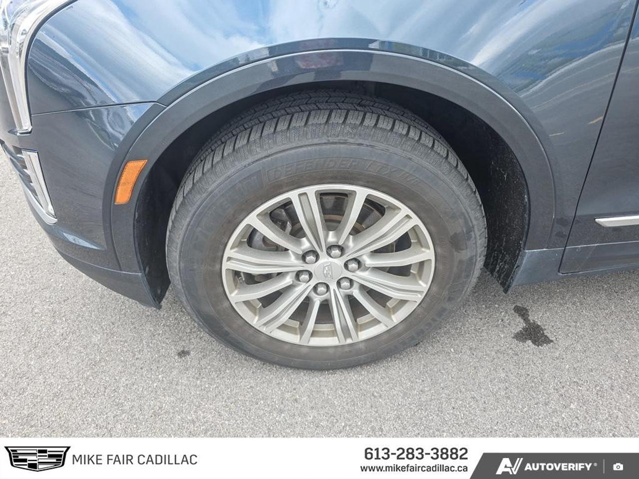 2019 Cadillac XT5 AWD 4dr Luxury Photo