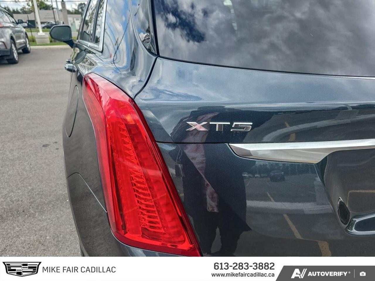 2019 Cadillac XT5 AWD 4dr Luxury Photo