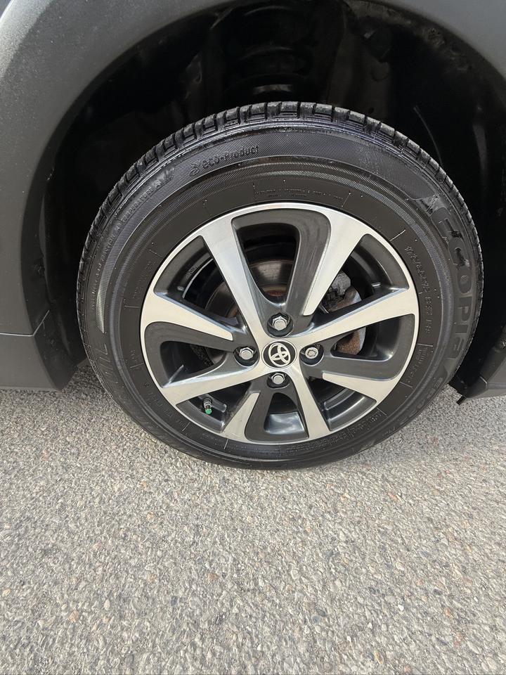 2018 Toyota Prius c Technology Photo