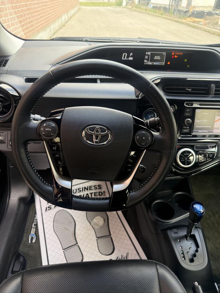 2018 Toyota Prius c Technology Photo