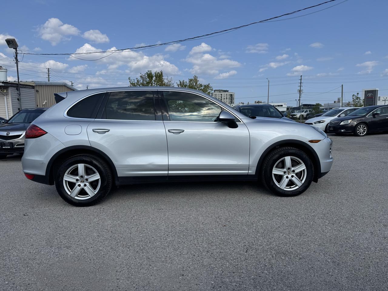 2013 Porsche Cayenne  Photo3