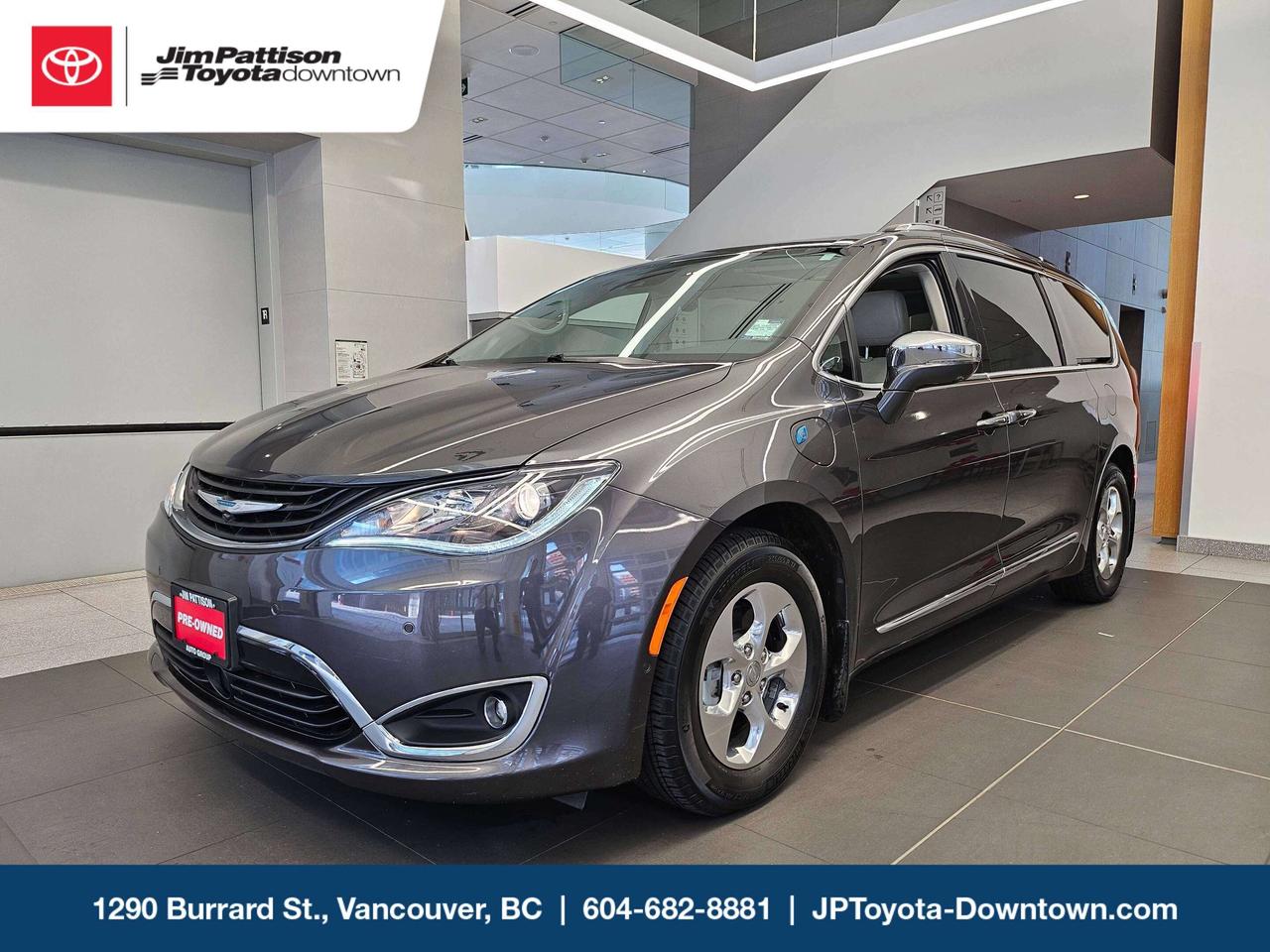 Used 2018 Chrysler Pacifica Limited for sale in Vancouver, BC