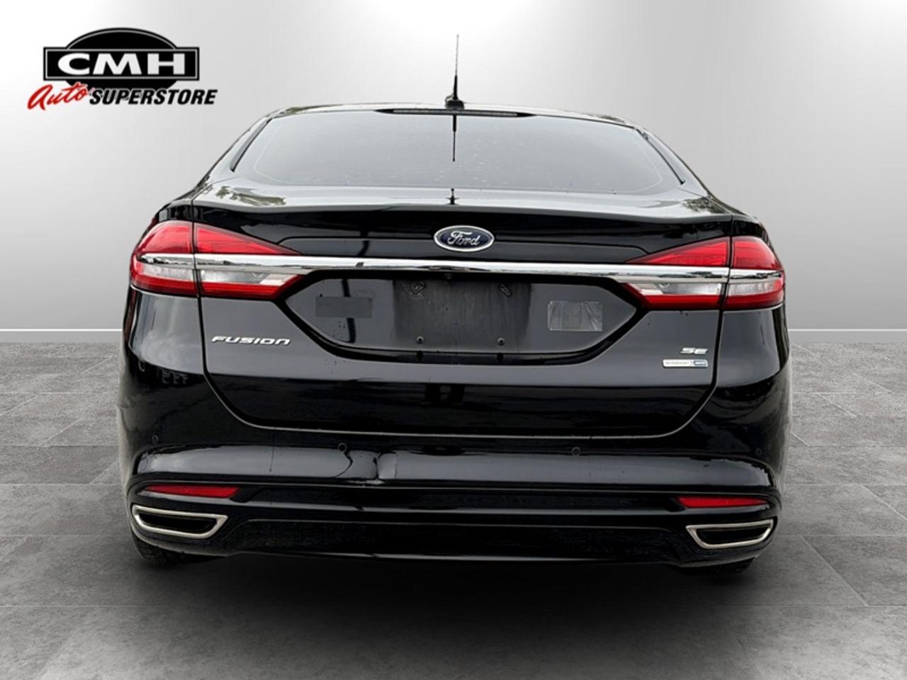 2017 Ford Fusion SE Luxury Pkg Photo