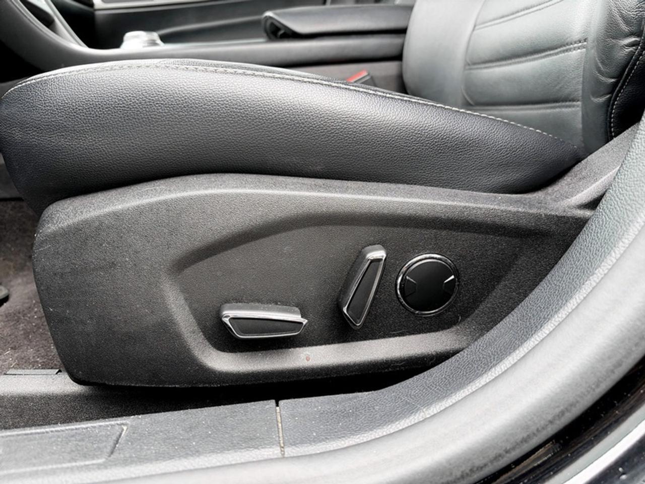 2017 Ford Fusion SE Luxury Pkg Photo