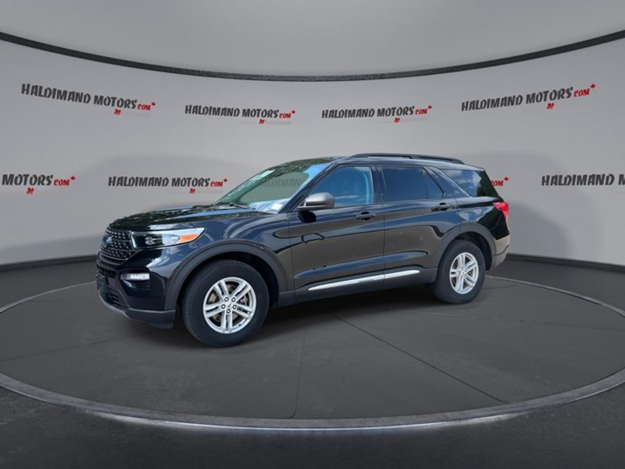 2024 Ford Explorer XLT 4WD | No Accidents | Leather Seats | Heated Steering Wheel Photo