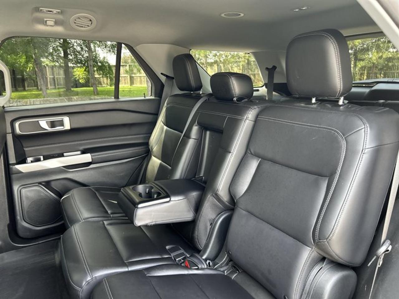2024 Ford Explorer XLT 4WD | No Accidents | Leather Seats | Heated Steering Wheel Photo