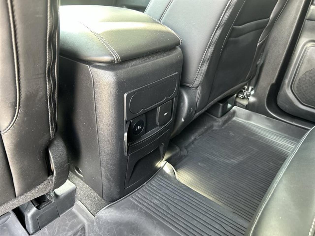 2024 Ford Explorer XLT 4WD | No Accidents | Leather Seats | Heated Steering Wheel Photo